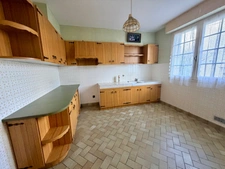 Maison à vendre 8 pièces  (56)