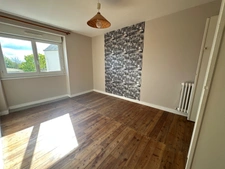 Maison à vendre 7 pièces  (56)