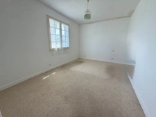 Maison à vendre 8 pièces  (56)