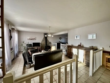 Maison à vendre 8 pièces  (56)