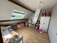 À VENDRE – MAISON FAMILIALE NON MITOYENNE – CHESSY BOURG – 4 CHAMBRES – JARDIN 518 m²