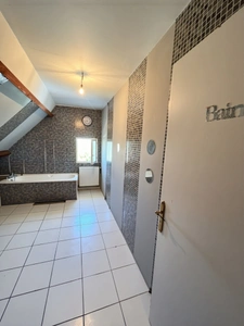 À VENDRE – MAISON FAMILIALE NON MITOYENNE – CHESSY BOURG – 4 CHAMBRES – JARDIN 518 m²