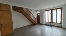 À vendre : Maison 4 pièces - 74 m² - 2 chambres - 1 bureau - cave - 2 Terrasses - COUPVRAY (77)