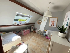 À VENDRE – MAISON FAMILIALE NON MITOYENNE – CHESSY BOURG – 4 CHAMBRES – JARDIN 518 m²