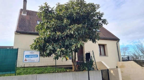 Maison à vendre 6 pièces - sous-sol total CHESSY (77)
