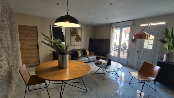 Dpt Seine et Marne (77), DUPLEX OU MAISON DE VILLE..à vendre proche LAGNY SUR MARNE 