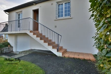 Maison individuelle dans le centre du bourg au calme !