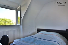 Maison individuelle rénovée  avec grand hangar