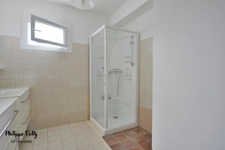 Maison en pierre 160 m2 avec grand garage double