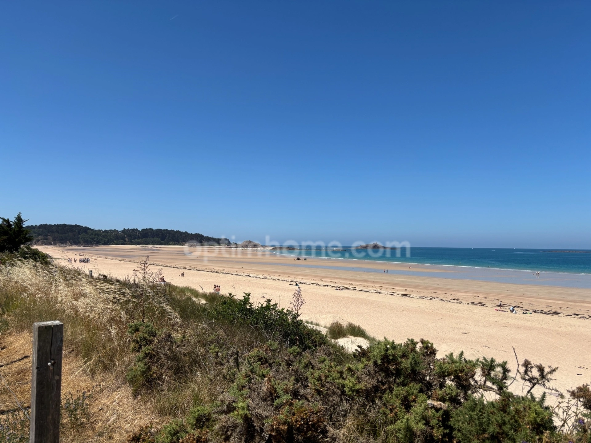 Terrain à vendre SABLES D'OR LES PINS (22) · 360 000 €