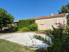 Maison à vendre 4 pièces ROQUEMAURE (30)-107m²-terrain 1540m² avec piscine et grand garage