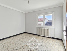 Maison à vendre 5 pièces ROQUEMAURE (30)-terrain 541m²