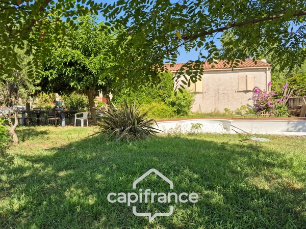 Maison à vendre 4 pièces ROQUEMAURE (30)-107m²-terrain 1540m² avec piscine et grand garage