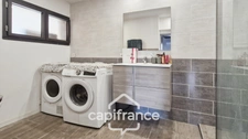 Propriete à vendre 12 pièces ROQUEMAURE 310m²-piscine-spa-sans vis-à-vis- terrain 1225m²