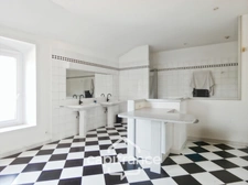  Saint-Geniès-de-Comolas (30) Property for sale 10 rooms 434m² - Land 2,409 m²