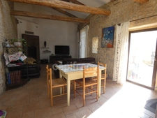 Laudun-maison de village 90m² avec cour et terrasse  