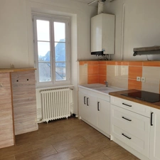 DINAN à deux pas du centre-ville : Appartement à vendre 79 m²  4 pièces,