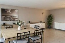 Maison plein centre de Quévert, à minutes de Dinan. Surface 94 m², 5 pièces 4 Chambres, Terrain clos 400 m². Aucun travaux