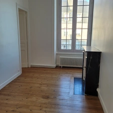 DINAN à deux pas du centre-ville : Appartement à vendre 79 m²  4 pièces,