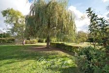 🏡 LE FAVRIL – Le confort d’une maison récente, le charme d’un grand jardin ! ☀️🌳