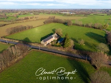 🏡 Longère individuelle avec installations équestres – 1,2 hectare pour vous… et vos chevaux 🐴