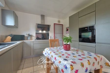 🏡 LE FAVRIL – Le confort d’une maison récente, le charme d’un grand jardin ! ☀️🌳