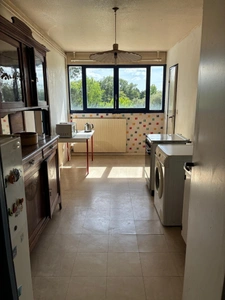 Appartement T4 de 84m2 avec grand balcon terrasse