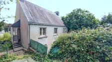 Immeuble à vendre QUIMPER (29) avec jardin et garages