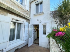 Concarneau : Maison de ville, 3 chambres et un garage.