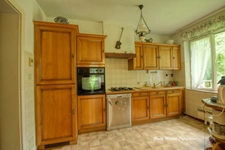 Dpt Moselle (57), à vendre BOULAY MOSELLE propriété de 57 ares, maison P8 à rénover complètement 
