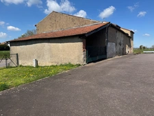 Immeuble à vendre BETTANGE sur terrain de 11,53 ares avec grange