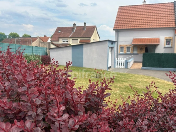 Maison à vendre 4 pièces CREUTZWALD (57) avec garage et jardin 