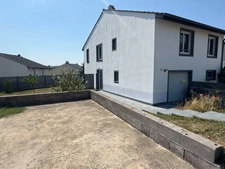 Maison mitoyenne meublée à louer 6 pièces BOULAY MOSELLE (57), 4 chambres , jardin
