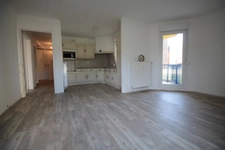 Dpt Moselle (57), à louer BOULAY MOSELLE appartement T2, 1 chambre, 2 balcons    