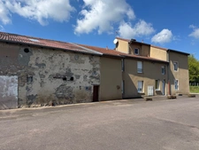 Immeuble à vendre BETTANGE sur terrain de 11,53 ares avec grange