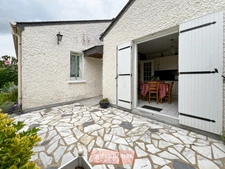 🏡 Maison de plain-pied avec 3 chambres, garage et deux espaces extérieurs – Rennes Sainte-Élisabeth