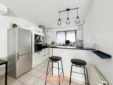 Maison fonctionnelle avec jardin, 2 chambres, bureau, garage, parking – Saint-Jacques-de-la-Lande
