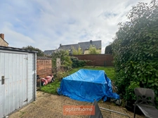 Maison fonctionnelle avec jardin, 2 chambres, bureau, garage, parking – Saint-Jacques-de-la-Lande