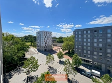 RENNES – LA COURROUZE | T3 RÉCENT – DERNIER ÉTAGE – LOGGIA – PARKING – MÉTRO AU PIED
