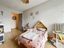 Rennes – Boulevard Léon Bourgeois - Appartement familial lumineux avec balcons, garage et cave, Verdure et commodités à proximité
