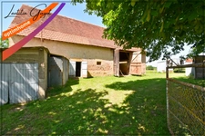 Maison de campagne à vendre à Saint-Léopardin-d’Augy avec dépendances, grange et terrain de 8 200 m²
