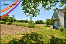 Maison de campagne à vendre à Saint-Léopardin-d’Augy avec dépendances, grange et terrain de 8 200 m²