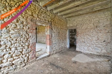 Maison à rénover avec atelier, grange et dépendances – Chemilly (03)