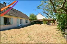 Maison de plain-pied à vendre à Neuvy – 82 m² avec jardin et garage à 5 minutes de Moulins