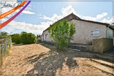Longère bourbonnaise à Coulandon – 5 chambres, 230 m² de dépendances, proche Moulins