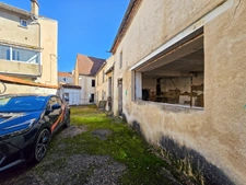 Immeuble à réhabiliter – Environ 500 m² – Centre-ville de Lapalisse
