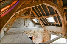 Maison à rénover avec atelier, grange et dépendances – Chemilly (03)