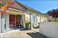 Maison de plain-pied à vendre à Neuvy – 82 m² avec jardin et garage à 5 minutes de Moulins