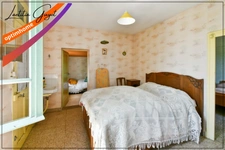 Maison de campagne à vendre à Saint-Léopardin-d’Augy avec dépendances, grange et terrain de 8 200 m²