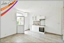 Maison rénovée avec jardin à vendre à Noyant-d’Allier – 2 chambres
